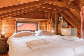 2 室のベッドルーム、WiFi