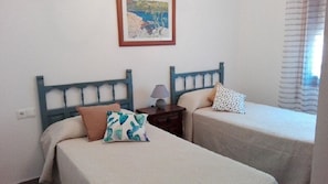 5 bedrooms, iron/ironing board, free WiFi, bed sheets - SAONA VILLAS (CP DOLORES) : villa 10 personnes, piscine privée, climatisation (Tres Calas)