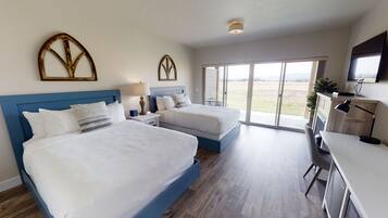 Double Queen Suite | Desk, free WiFi