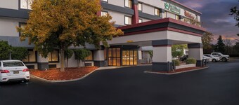 Red Roof Inn Flint