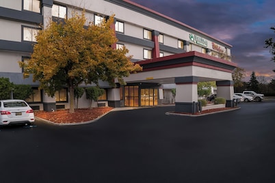 Red Roof Inn Flint