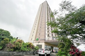 Exterior - OYO 93586 Apartemen Tamansari Panoramic By Narel Ii (Bandung)
