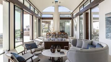 Grand Room, 4 Bedrooms (Residence, Seafront) | Room amenity