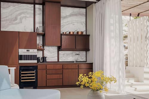 Villa Grand, 2 habitaciones (Panoramic) | Cocineta privada | Cafetera de espresso y cafetera y tetera