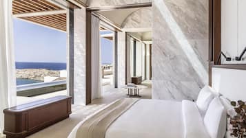 Grand Villa, 4 Bedrooms, Oceanfront | Minibar, in-room safe, blackout drapes, soundproofing