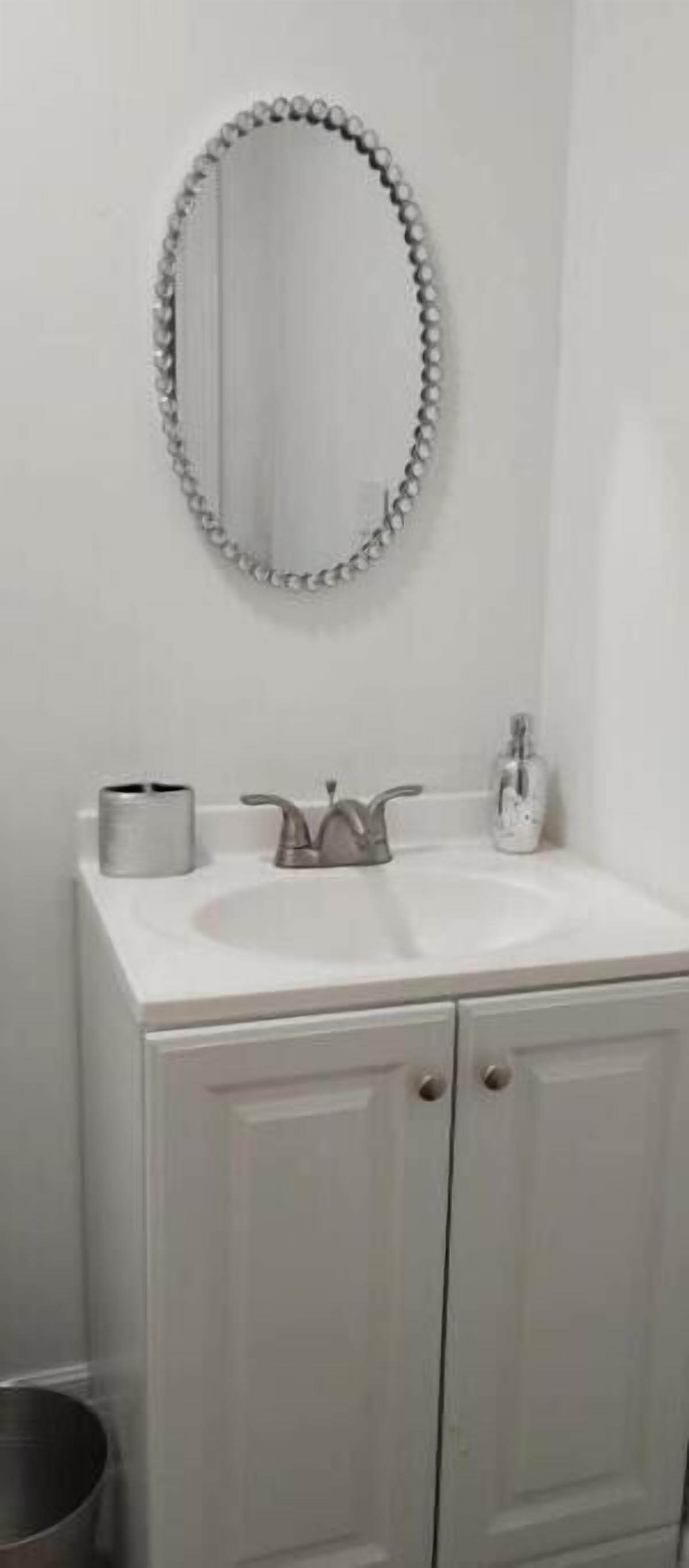 Pet Friendly Apt w/Comfy Beds Near Mall & Walmart