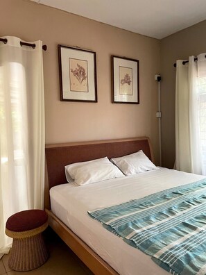 3 chambres, bureau, Wi-Fi gratuit, draps fournis