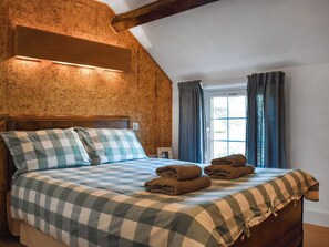 2 bedrooms, free WiFi, bed sheets