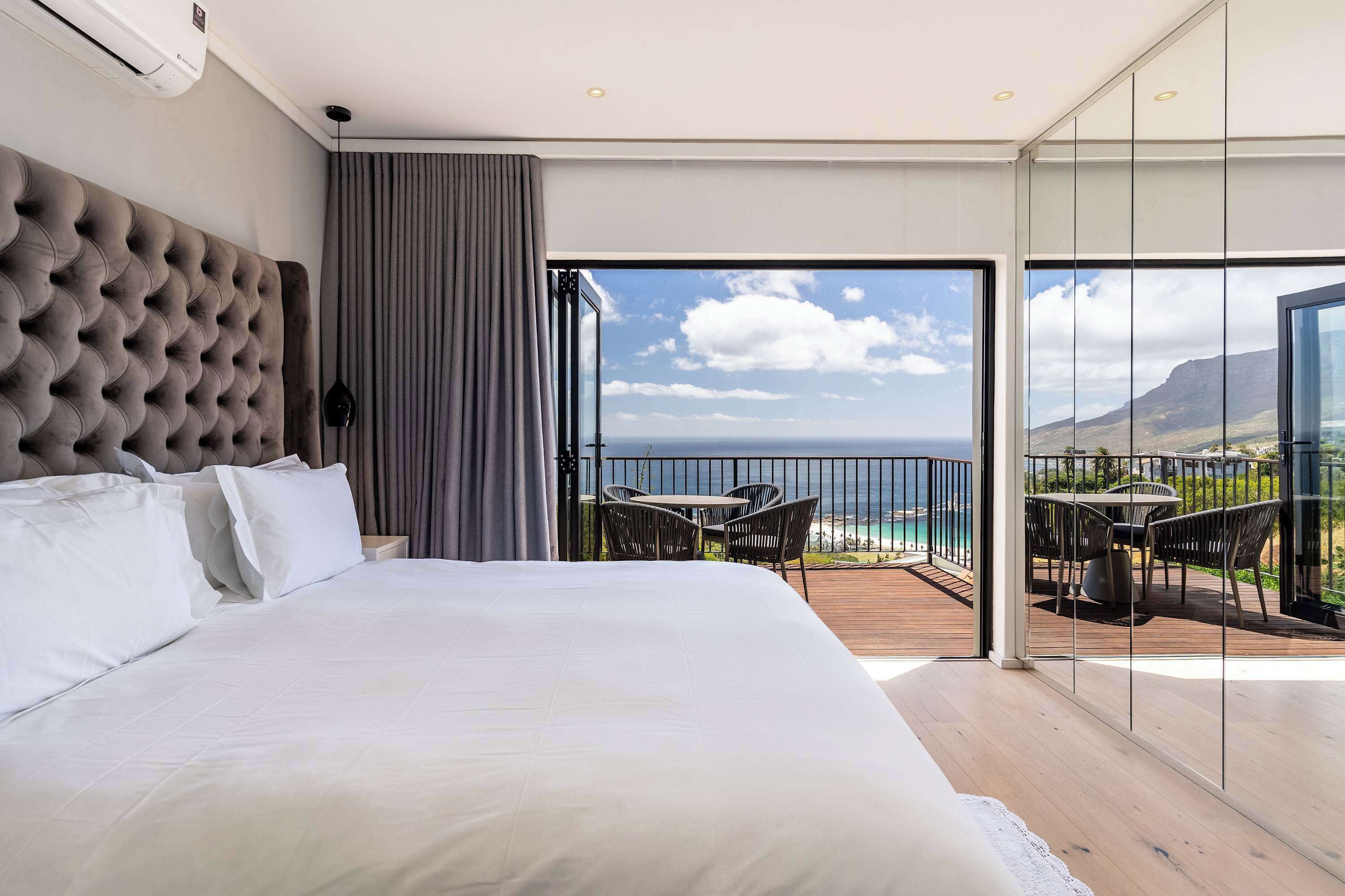 3 bedrooms, desk, iron/ironing board, WiFi