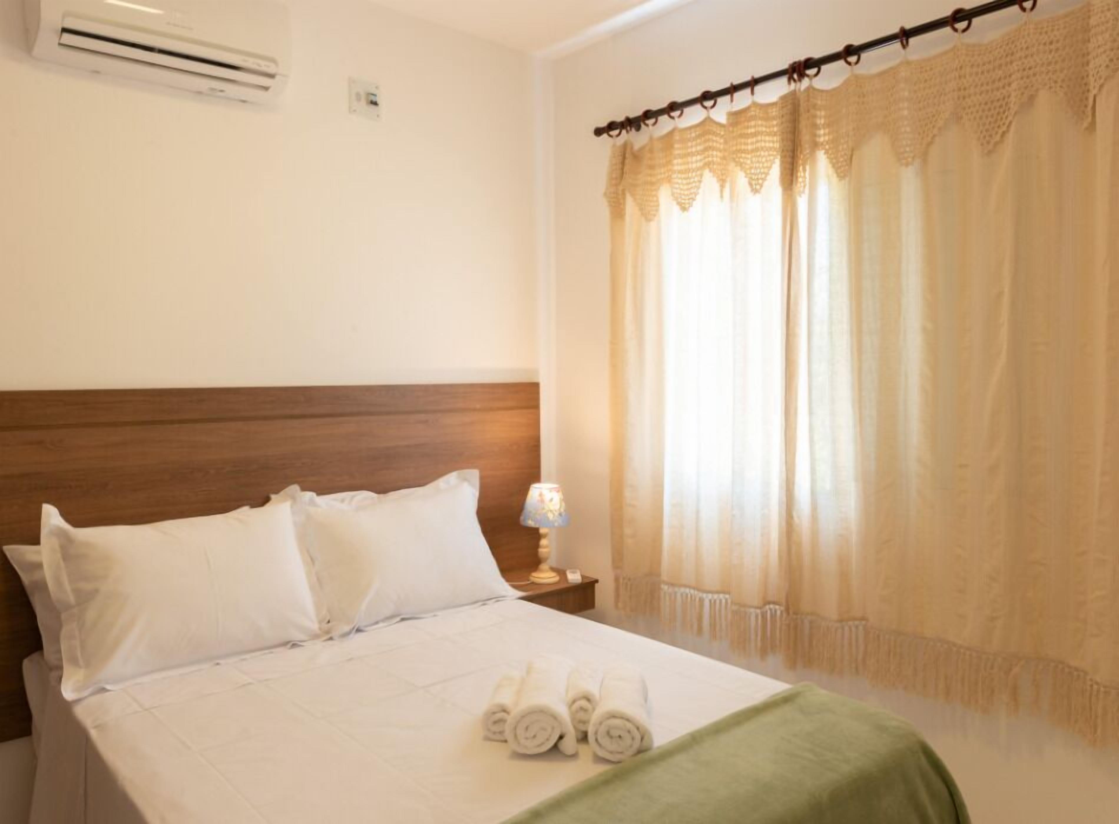 1 slaapkamer, een bureau, gratis wifi, beddengoed