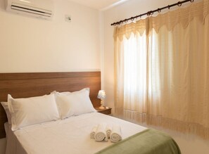 1 多间卧室、办公桌、免费 WiFi、床单