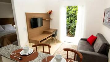 36-Zoll-Smart-TV mit Digitalempfang