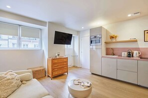 TV, offices - Magnificent apartment in the heart of Paris (Paris)