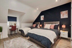 4 habitaciones, tabla de planchar con plancha y wifi gratis 