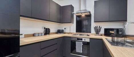 Fridge, microwave, oven, stovetop