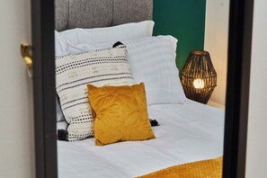 4 chambres, fer et planche à repasser, Wi-Fi gratuit, draps fournis