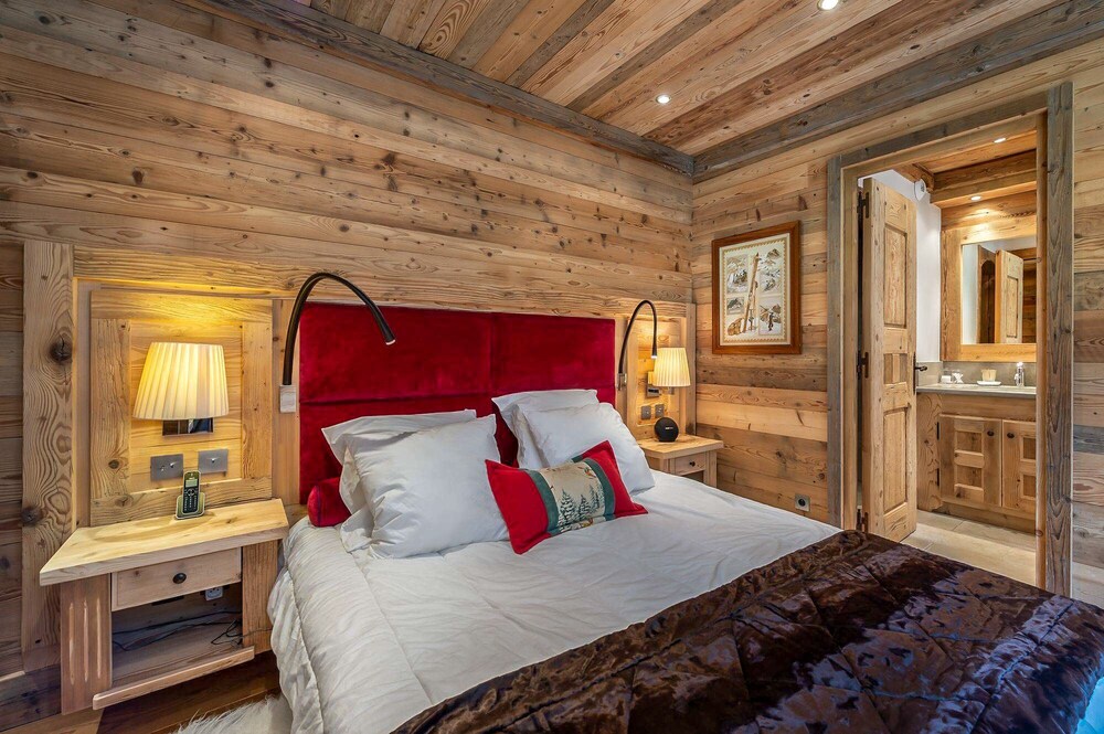 Apartment Gelée Five Bedroom Villa, Sleeps 10 Courchevel Vrbo