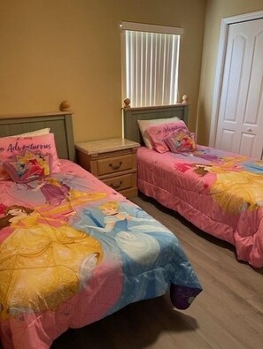4 dormitorios, wifi gratis, ropa de cama