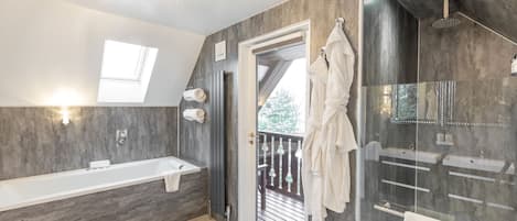 Shower, jetted bath, eco-friendly toiletries, hair dryer