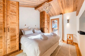 7 habitaciones, tabla de planchar con plancha, internet y ropa de cama 
