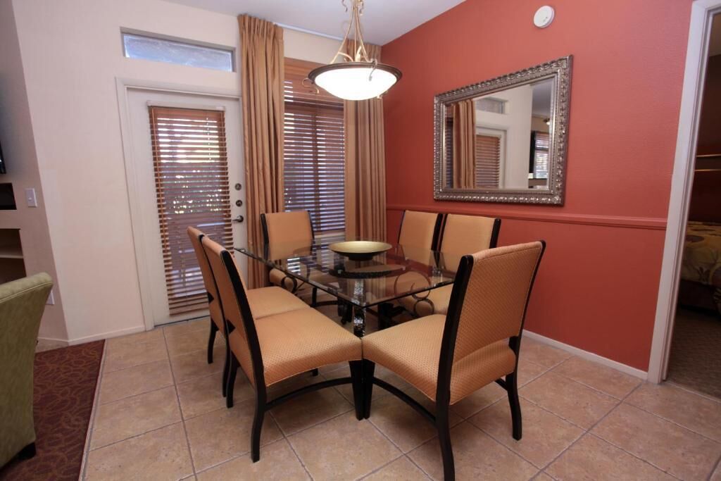 Come enjoy this tranquil oasis by day or party on the Strip at night. 