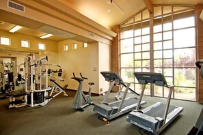 Fitness facility - Come enjoy this tranquil oasis by day or party on the Strip at night. (Las Vegas)