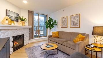 Apartemen Standar | Area keluarga | Perapian