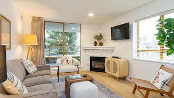 Appartement Premium | Coin séjour | Cheminée