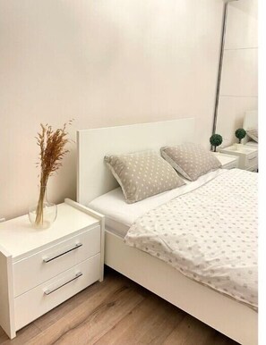 2 bedrooms