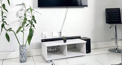 Cozy Apartment In The Heart of The City