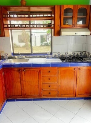 Private kitchen - Rio Bonito  Piscina, Tennis.
 (Melgar)