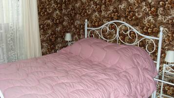 3 bedrooms, iron/ironing board, travel cot, WiFi