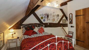 1 ๊ฐ์ ์นจ์ค, ๊ฐ๊ฐ ๋ค๋ฅธ ์คํ์ผ์ ์ธํ
๋ฆฌ์ด, ๊ฐ๊ฐ ๋ค๋ฅด๊ฒ ๊ฐ๊ตฌ ๋น์น