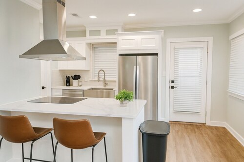 Modern Atlanta Getaway - Minutes to Downtown