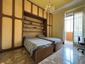 2 camere, ferro/asse da stiro, culla da viaggio, Wi-Fi gratuito