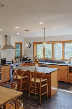 Fridge, microwave, oven, stovetop - The Treehouse - Private Beach on Cape Cod Bay (Plymouth)