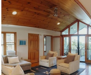 TV connectée, cheminée