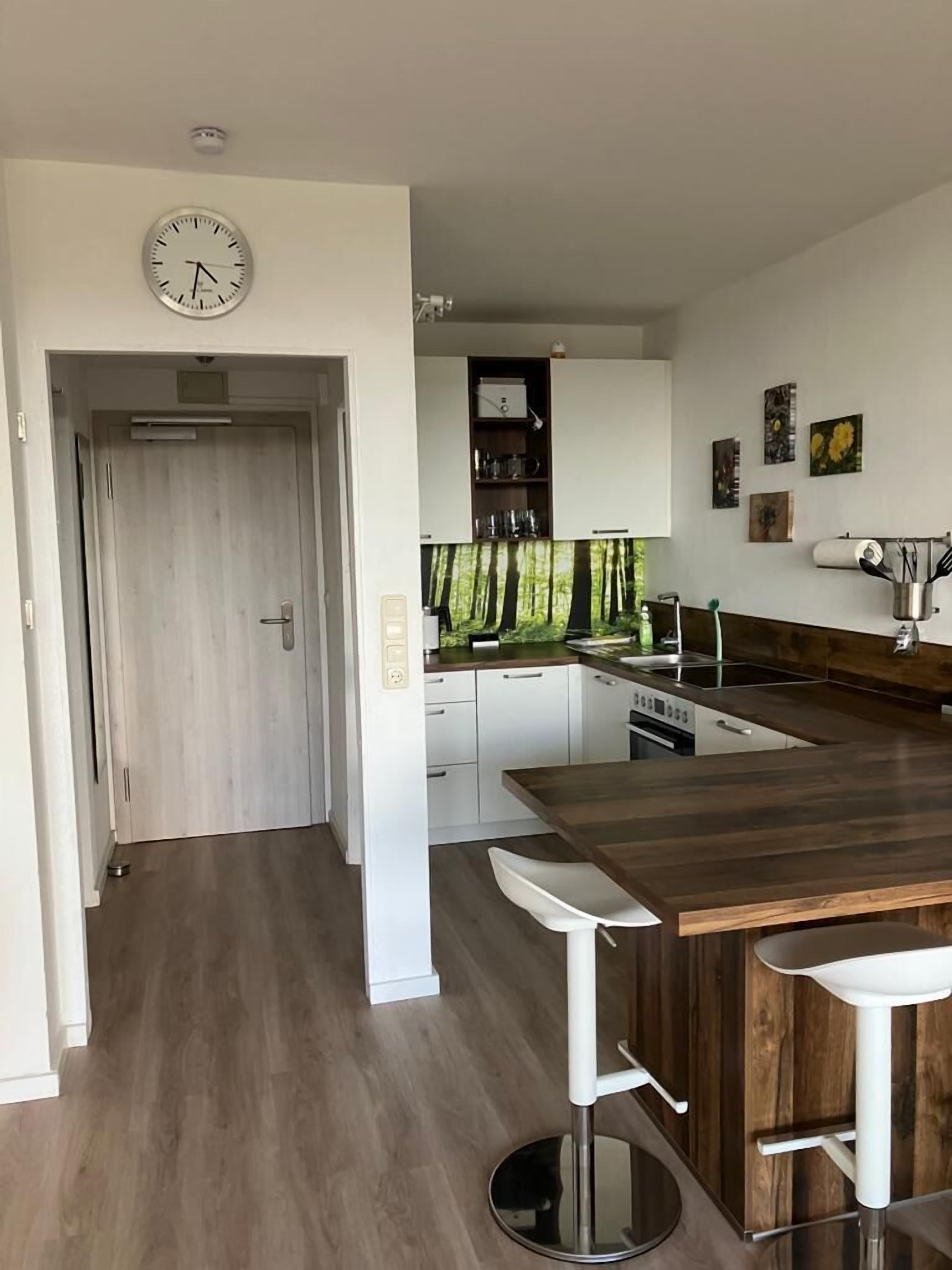Apartment | Eigene Küche | Kühlschrank, Herdplatte, Wasserkocher, Toaster
