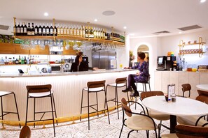 Cafe