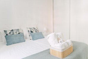 Interior - Oporto Yellow Villas   (Porto)