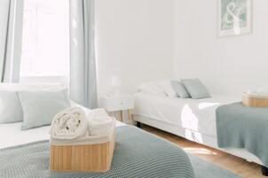 Comfort Apartment, 3 Bedrooms | 3 bedrooms, desk, iron/ironing board, cribs/infant beds