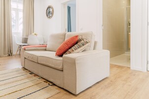 Comfort Apartment, 3 Bedrooms | Living area | Flat-screen TV