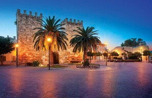 Exterior - S'Arieta - Four Bedroom Villa, Sleeps 8 (Mallorca)