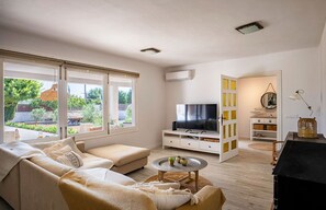 TV connectée, table de tennis de table