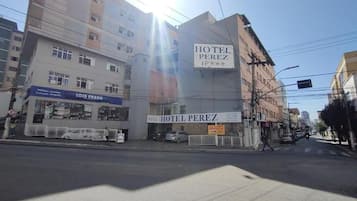 Fachada da propriedade