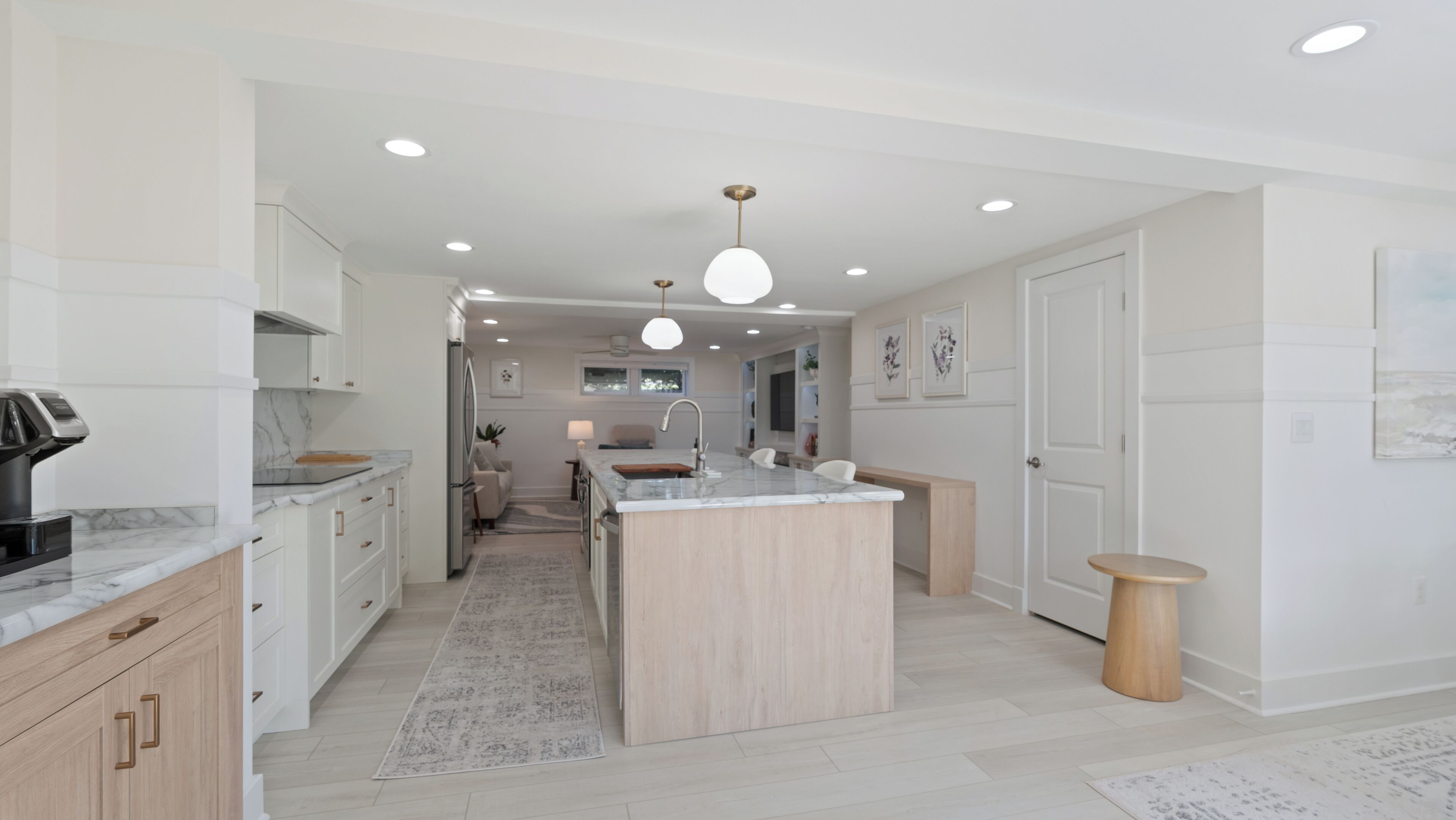 Micro-ondes, four, plaque de cuisson, lave-vaisselle