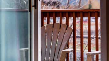 Apartment, 3 Bedrooms | View from property