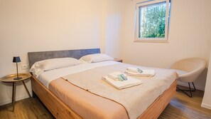 2 Schlafzimmer, Bügeleisen/Bügelbrett, kostenloses WLAN, Bettwäsche