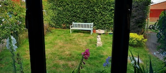 Impeccable 1-bed Lodge in Eastleigh