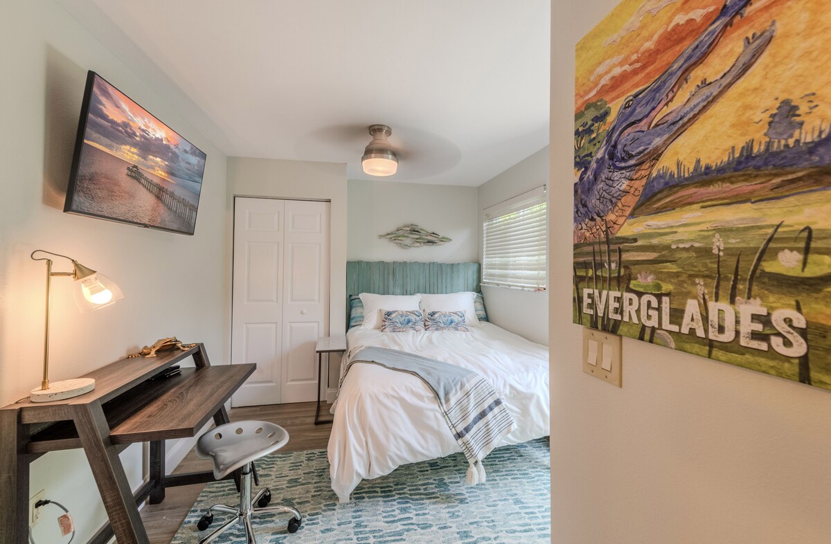 Photo 33 of Sleeps 14, Close to Downtown, Beautiful home!